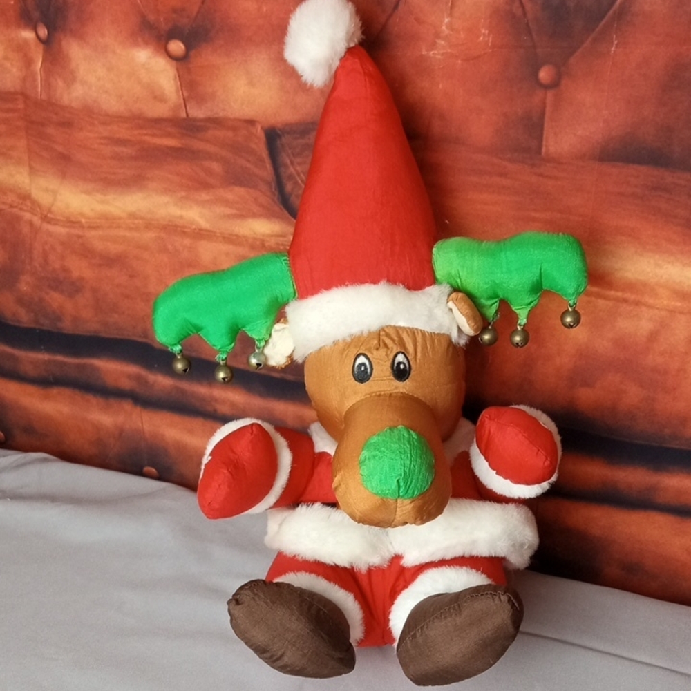 🎁 Trendmasters Holiday Moose Plush